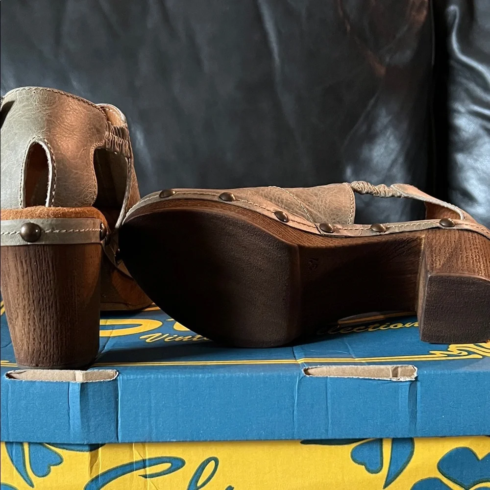 Sbicca Beige Leather Mules with Wooden Heel (Brand New) - Picture 6 of 9
